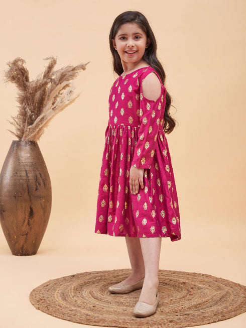 Girl's Dark Pink Foil Printed Cold Shoulder Kurti